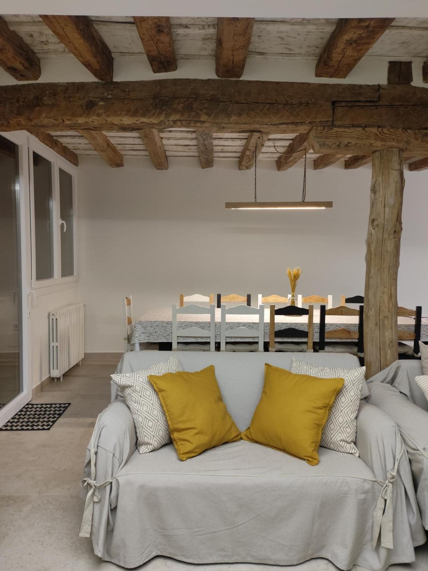 Vila Casa De Agustin Valverde Del Majano Exteriér fotografie