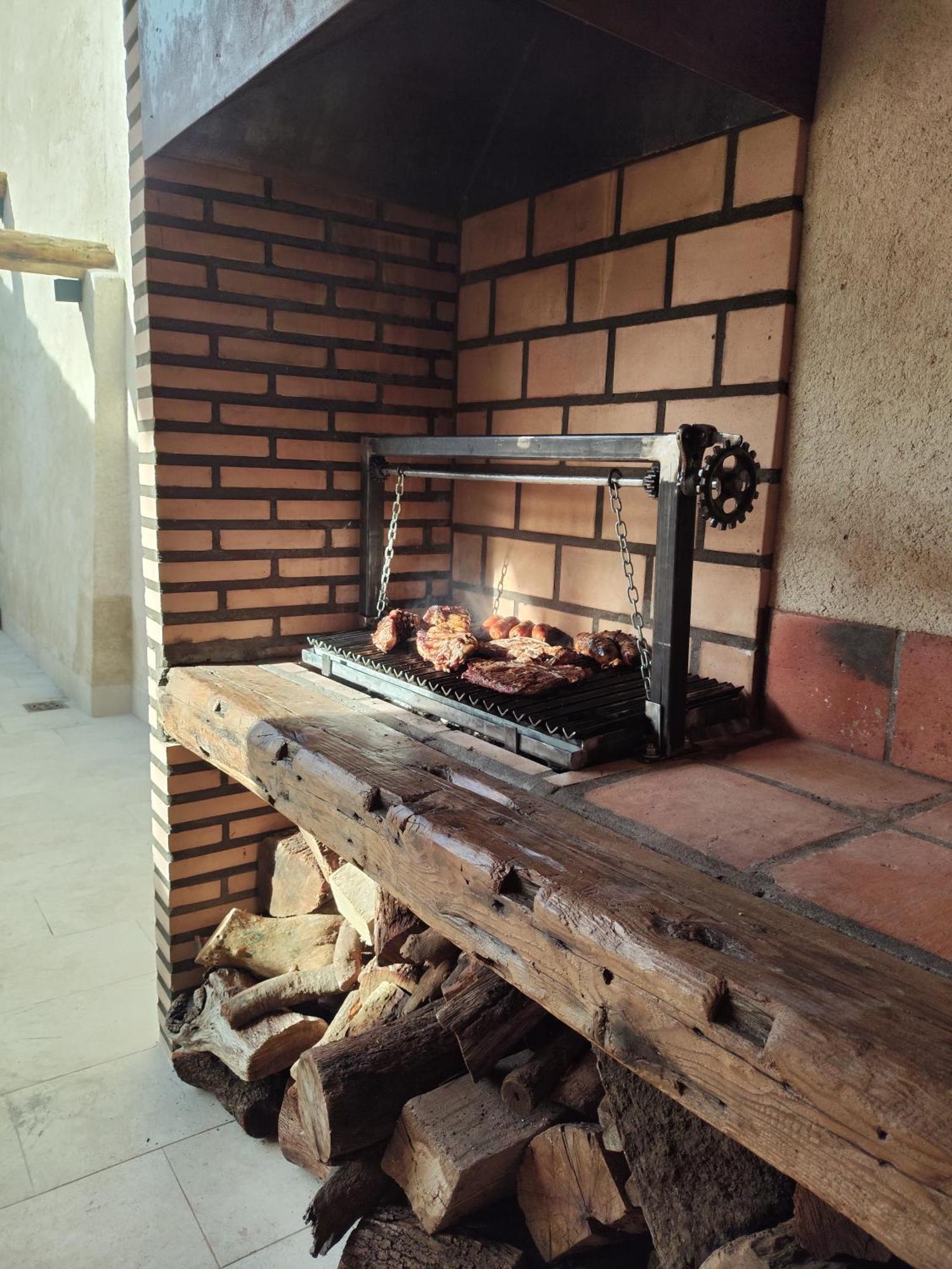 Vila Casa De Agustin Valverde Del Majano Exteriér fotografie